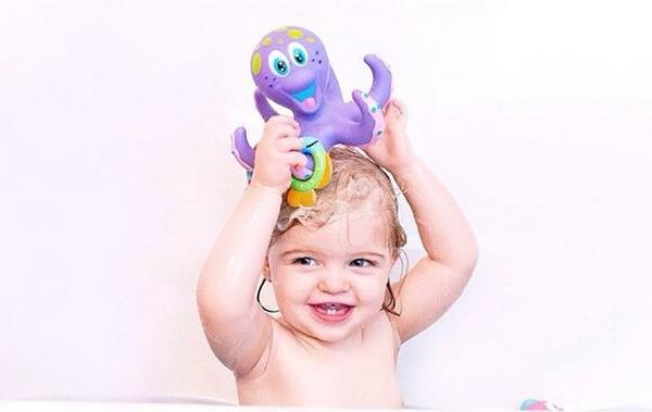 Actual product image Nuby Octopus with playing figures