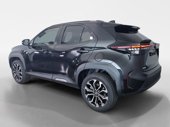 Actual product image Toyota Yaris Cross 1.5 Teamplayer VVT-iE Hybrid (Electric / Petrol Hybrid, 130 PS)