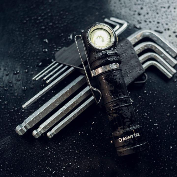 Actual product image ArmyTek Wizard C2 Pro Max (12.15 cm, 4000 lm)