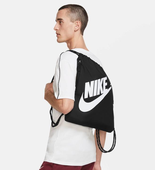 Produktbild Nike Heritage Tasche mit Kordelzug DC4245-010 Schwarz (13 l)