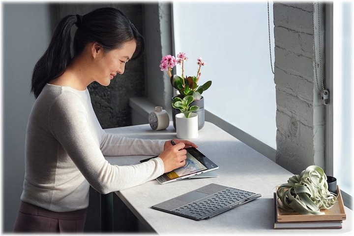 Produktbild Microsoft Surface Pro Signature Keyboard mit Slim Pen 2 (DE, Docking)
