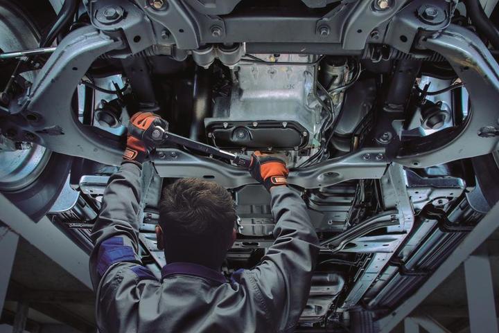 Actual product image Bahco Mechanical click-on torque spanner, adjustable, with window scale & fixed through-ratchet (3/4", 80 - 400 Nm)