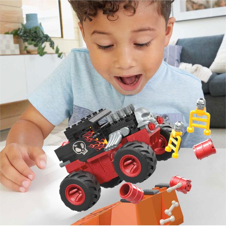 Produktbild Hot Wheels Monster Trucks Bone Shaker Crash Set