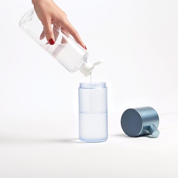 Actual product image Lexon Horizon Dispenser