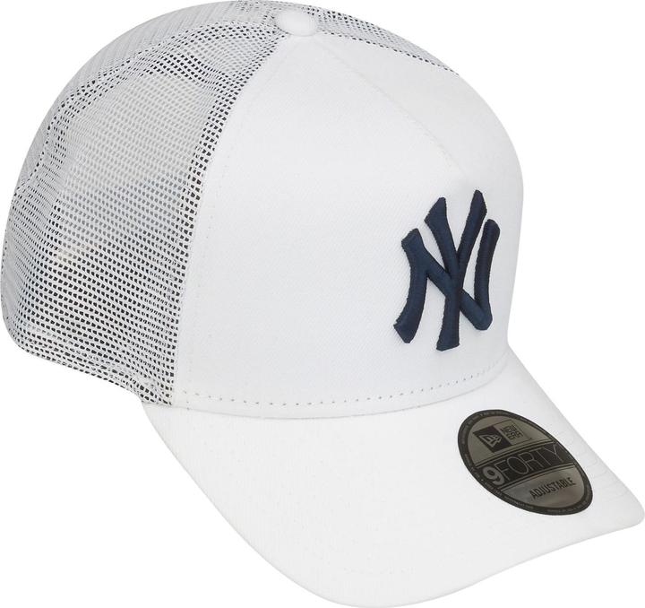 Actual product image New Era 9Forty Snapback Trucker Cap - New York Yankees White