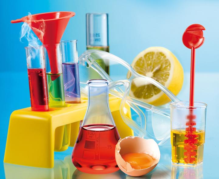 Actual product image Clementoni Science & Play - My First Chemistry Box