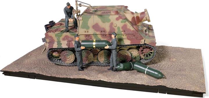 Actual product image Forces of Valor German Sturmmörserwagen 606/4 m.38cm Sturmtiger