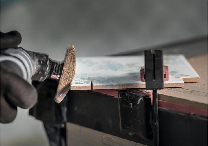 Produktbild Bosch Professional Zubehör EXPERT Corner Blade MATI 68 RD4 Blatt für Multifunktionswerkzeuge, 68 x 30 mm