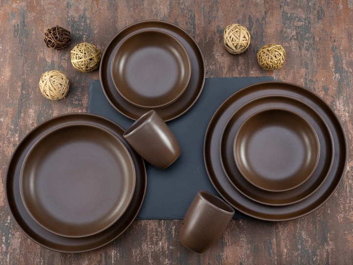 Actual product image CreaTable Uno (16 Piece)
