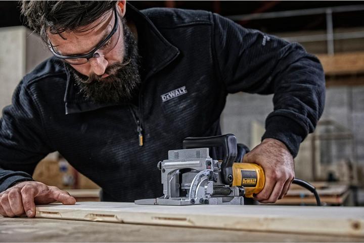 Produktbild DeWalt DW682K