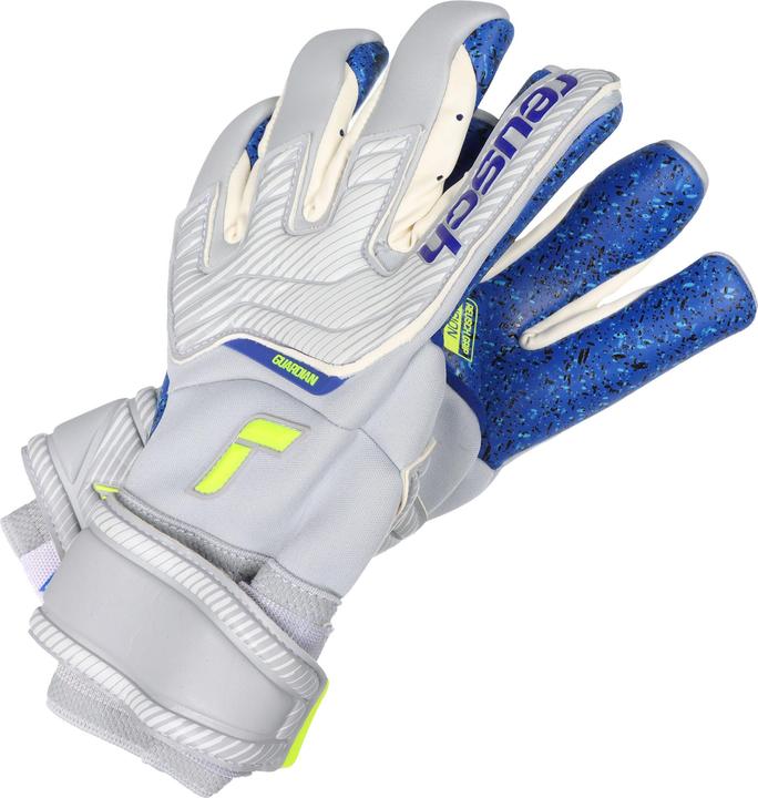 Actual product image Reusch Attrakt Fusion Guardian Goalkeeper Glove (11)
