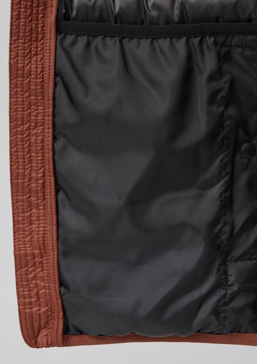 Produktbild S.Oliver Outdoor-Jacke Leichte Steppjacke mit sportiven Kontrastdetails | 360° Circular Vision (M)