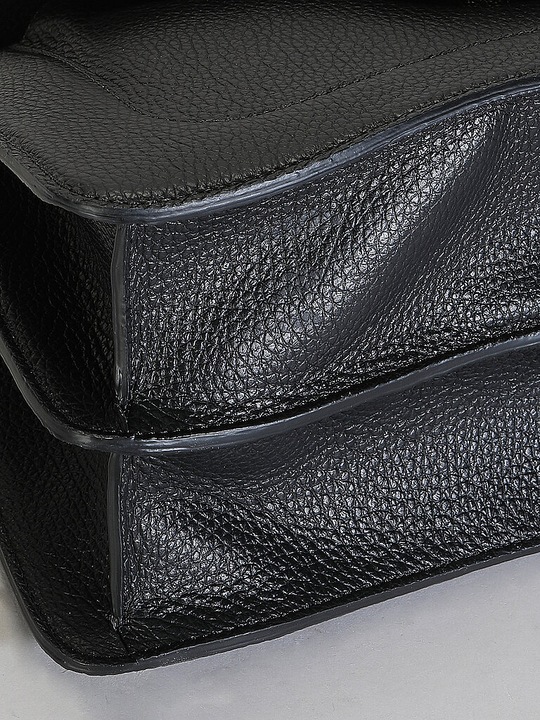Actual product image Coccinelle Shoulder bag C-ME