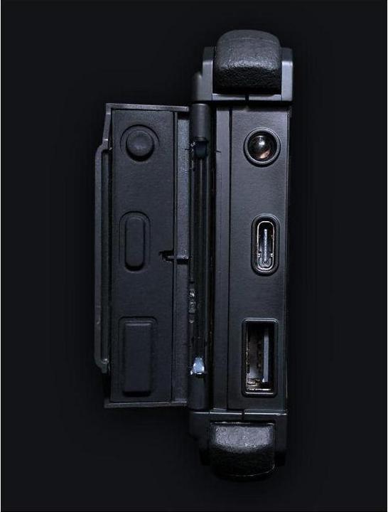 Produktbild DarkEnergy Poseidon Pro (10200 mAh, 18 W, 184 Wh)