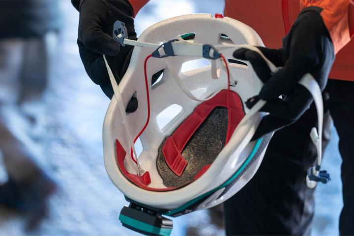 Produktbild Blue Ice Blast Helmet (52 - 58 cm)