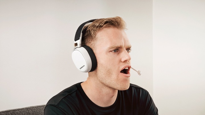 Actual product image SteelSeries Arctis Pro Wireless (Wireless, Cable)