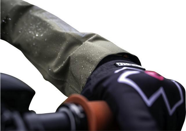 Produktbild Muc-Off Rain Shield Re-Proofer (250 ml)