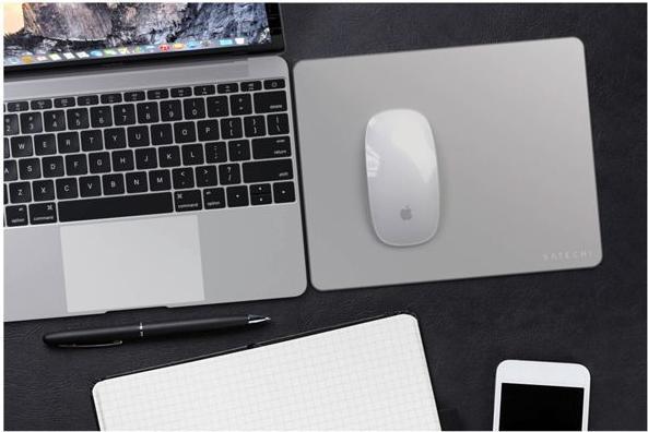 Actual product image Satechi Aluminium Mouse Pad (S)