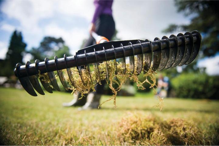 Produktbild Fiskars Rasenlüfter