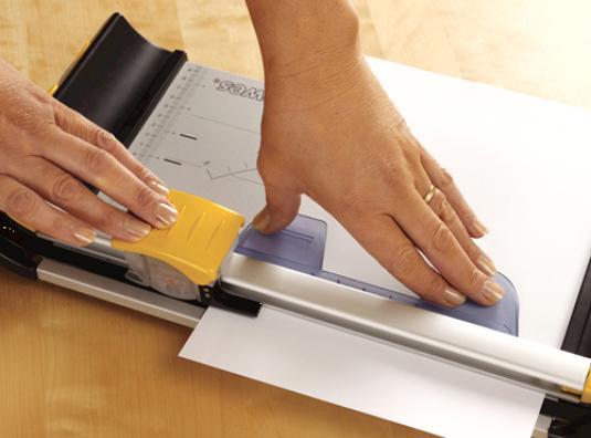 Immagine prodotto Fellowes PROTON - Macchina da taglio (10 lamelle, A4)