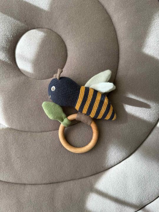 Productafbeelding Copenhagen Vanilla - Rattle - Honeybee (RATH4325)