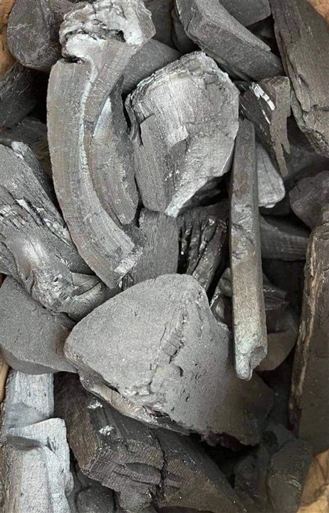 Actual product image Flammifera Hardwood Lump Charcoal Large Pieces 10kg (10 kg)