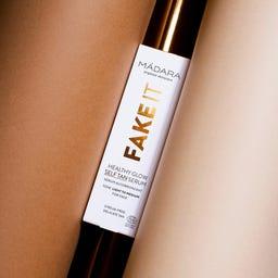 Image du produit Madara Lait autobronzant FAKE IT Healthy Glow Self Tan Serum "Màdara autobronzant pour le visage". (Sérum autobronzant, 30 ml)