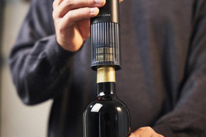 Actual product image Zwilling Enfinigy electric wine opener, black (Electric corkscrew)