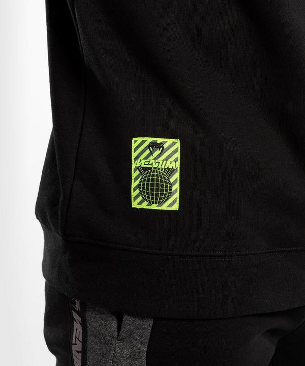 Actual product image Venum Stripes Crewneck Sweatshirt (L)