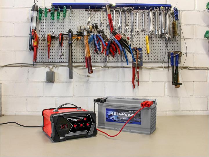 Image du produit APA Chargeur d'atelier numérique (12V, 6V, 12 A)