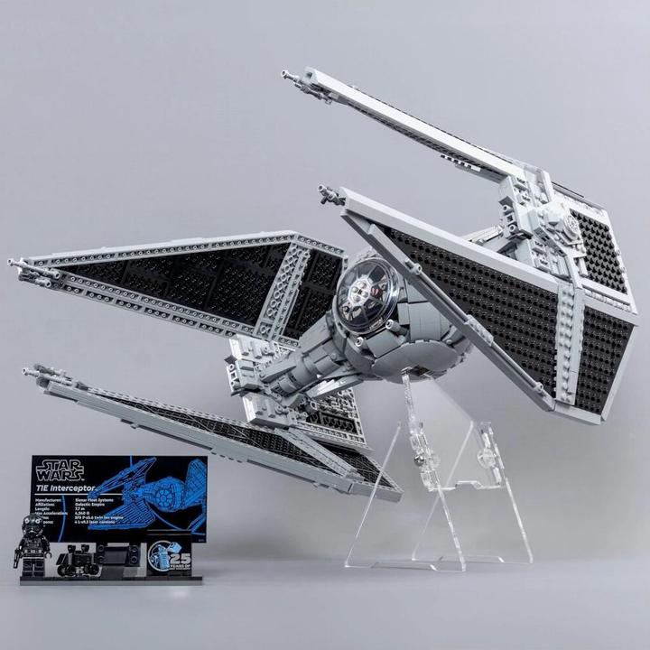 Image du produit iDisplayit Support en acrylique pour LEGO® 75382 Star Wars UCS TIE Interceptor