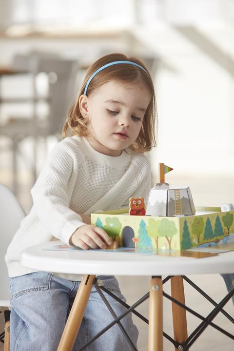 Productafbeelding Jumbo Goula Bear Adventure - Kids Board Games, Capture the Flag Game - Reach the Mountain & Develop Early (Duits, Engels, Nederlands, Spaans, 2 - 4 Spelers)