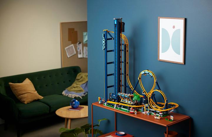 Produktbild LEGO Looping-Achterbahn (10303, LEGO Icons, LEGO Seltene Sets)