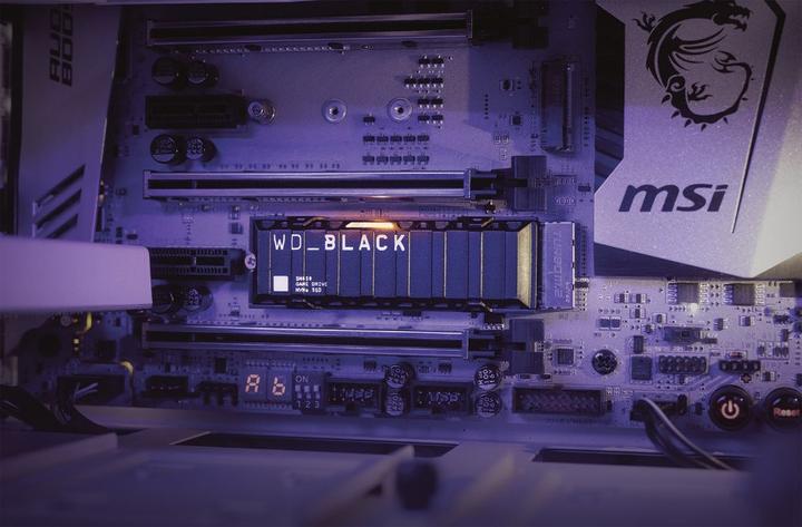 Produktbild WD Black SN850 mit Kühlkörper (Retail) (1000 GB, M.2 2280)