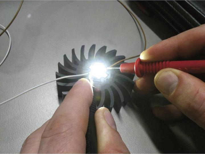 Image du produit Voltcraft Multitester MT-52 (CAT III 600V)