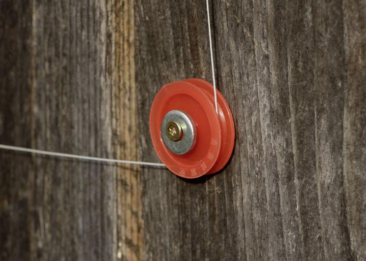 Image du produit Kerbl 70546 Kit de porte automatique pour poulets, y compris porte coulissante, 300 x 400 mm