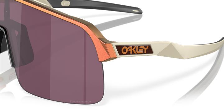 Actual product image Oakley Glasses Sutro Lite Matte Red Gold Colorshift / Prizm Road Black (Matte Red Gold Colorshift, Prizm Road Black)