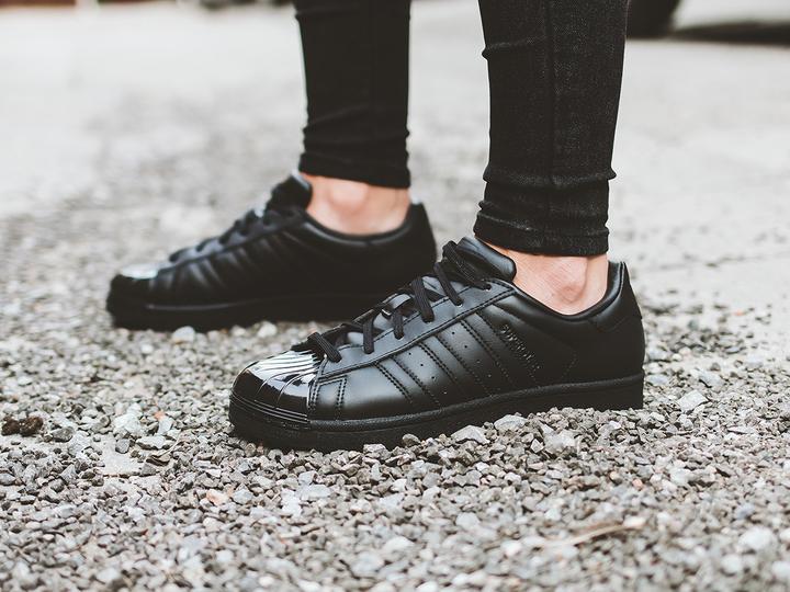 Image du produit adidas Superstar (41 1/3)