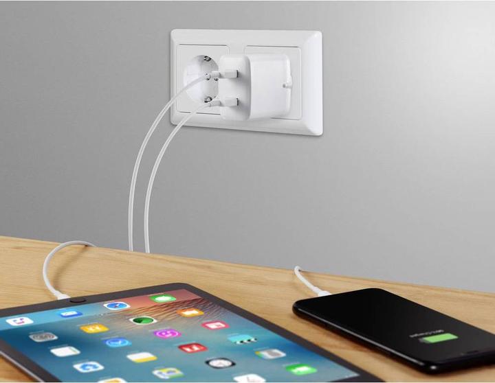 Actual product image Voltcraft USB Charger, 2x USB-A, 24W, white (24 W)