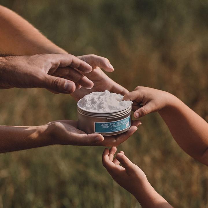 Actual product image L'Occitane Crème Ultra Légère Corps re22 (Body cream, 175 ml)