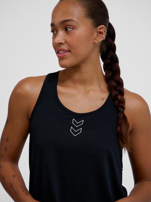 Actual product image hummel Hmlcourt Light Weight Tanktop W (L)
