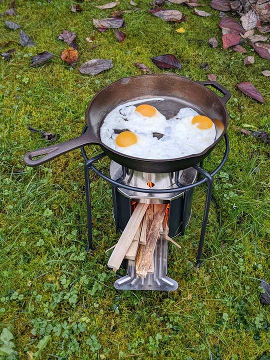 Produktbild Relags Raketenofen Lightweight Campingofen Rauchfreie, Konzentrierte Flammenverteilung