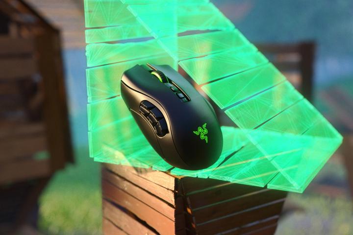 Actual product image Razer Naga Pro (Wireless)