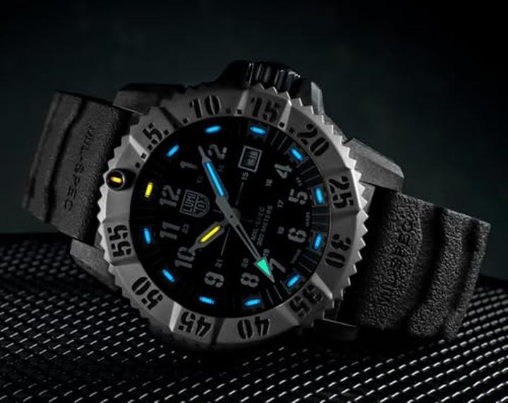Produktbild Luminox XL.3351.1.SET Military (Chronometer, 46 mm)