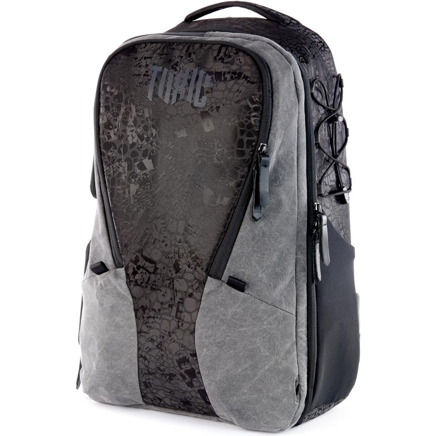 3 Legged Thing, Rucksack