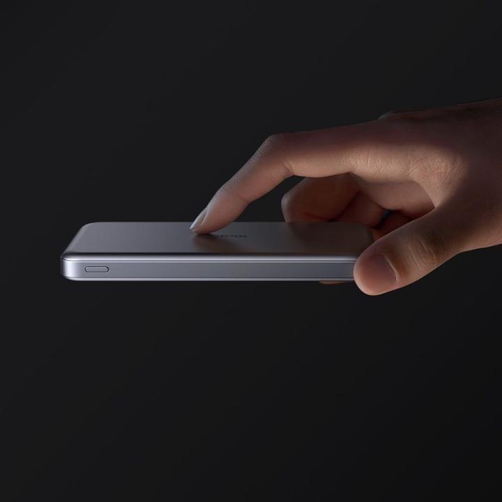 Actual product image Mcdodo - Magnetic Power Bank Meta Series (MC-3781) - 10000mAh, 20W, Ultra-Thin Design - Black (10000 mAh, 20 W)