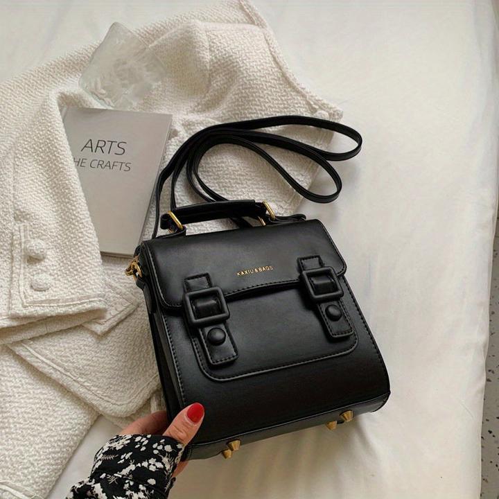 Image du produit Only-Bags.Store Sac à dos vintage à rabat, sac d'école à décor de boucles, sac à bandoulière à poignée supérieure