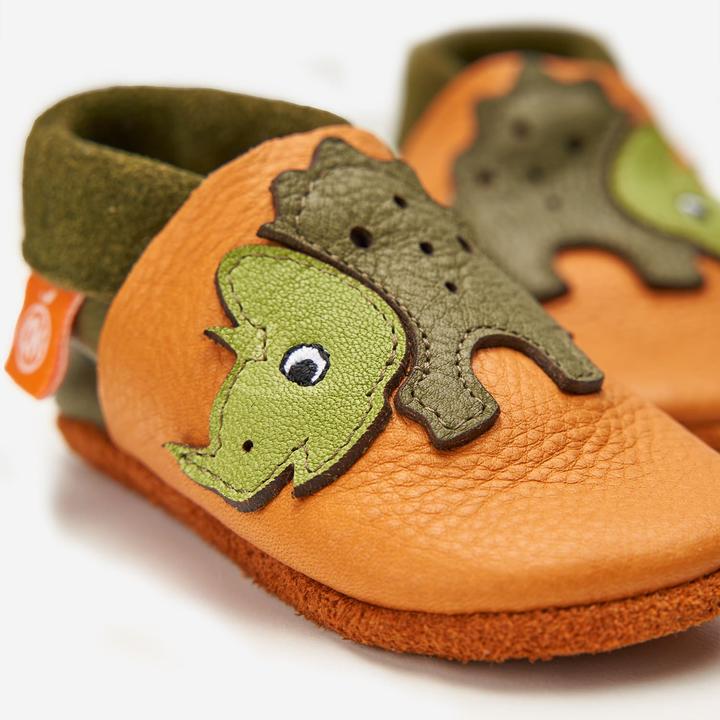 Actual product image Orangenkinder Trixie the Triceratops (40)
