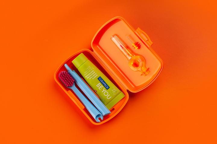 Produktbild Curaprox Travel Set Orange