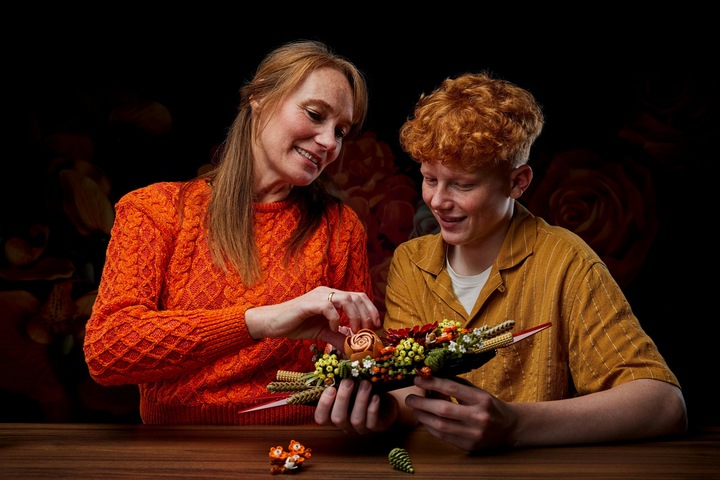 Actual product image LEGO Dried flower arrangement (10314, LEGO Icons, LEGO Botanical)